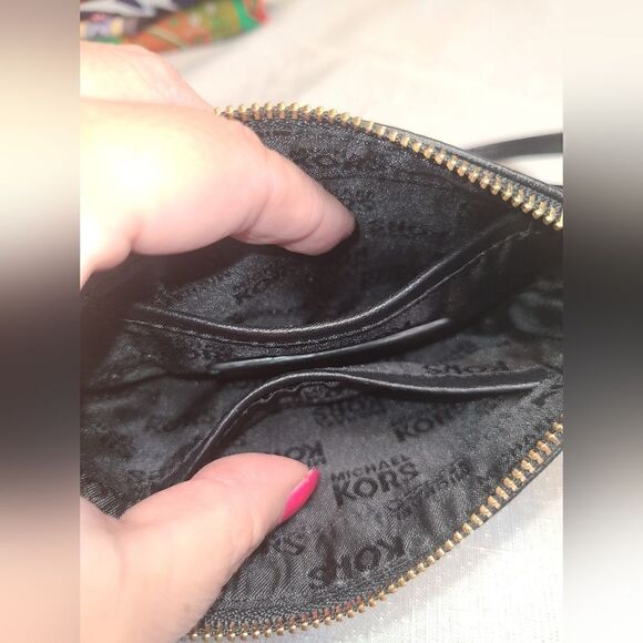 Michael Kors Black Leather Wristlet Bag Purse - Picture 6 of 8